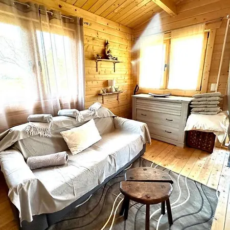 Bright Chalet With Garden And Gulf View Chalet